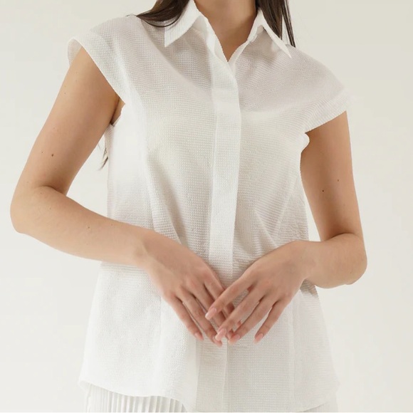 white bebe top - Picture 1 of 3